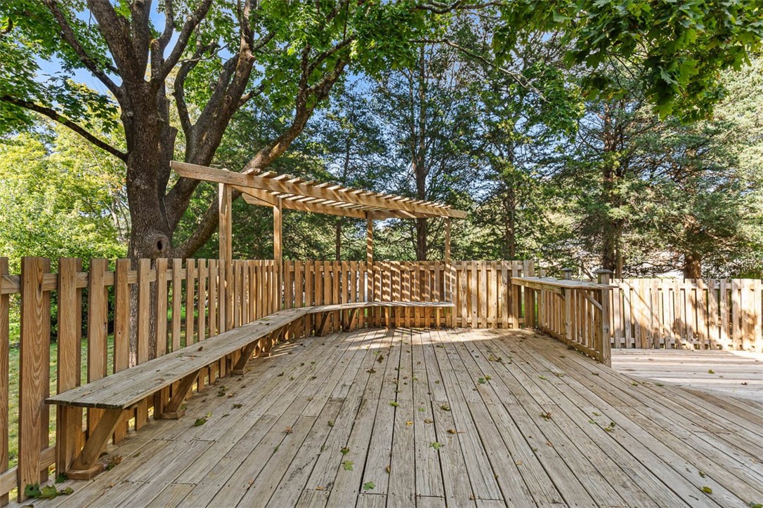 22 Mayfield Road Barrington, RI 02806 - Photo 43 of 48