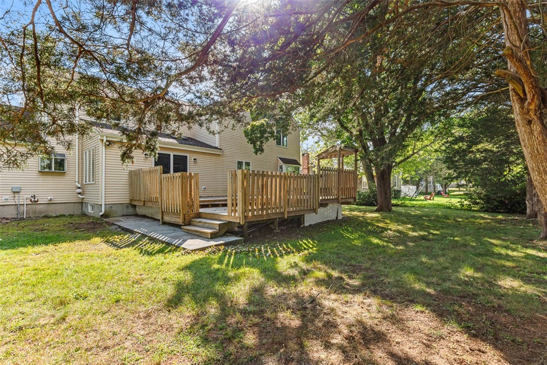 22 Mayfield Road Barrington, RI 02806 - Photo 45 of 48