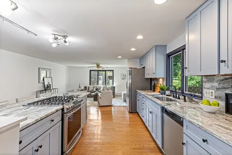 $849,000 | 22 Mayfield Road, Barrington, RI 02806