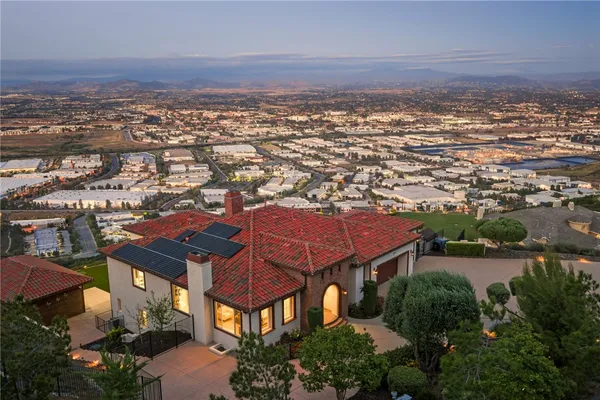 $1,999,990 | 42365 Vista Montana Court, Temecula, CA 92590