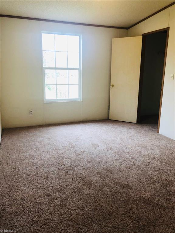 1496 Kindley Road Thomasville, NC 27360 - Photo 19 of 23 Gallery Image 19