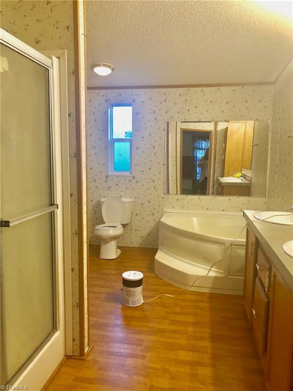 1496 Kindley Road Thomasville, NC 27360 - Photo 9 of 23 Gallery Image 9