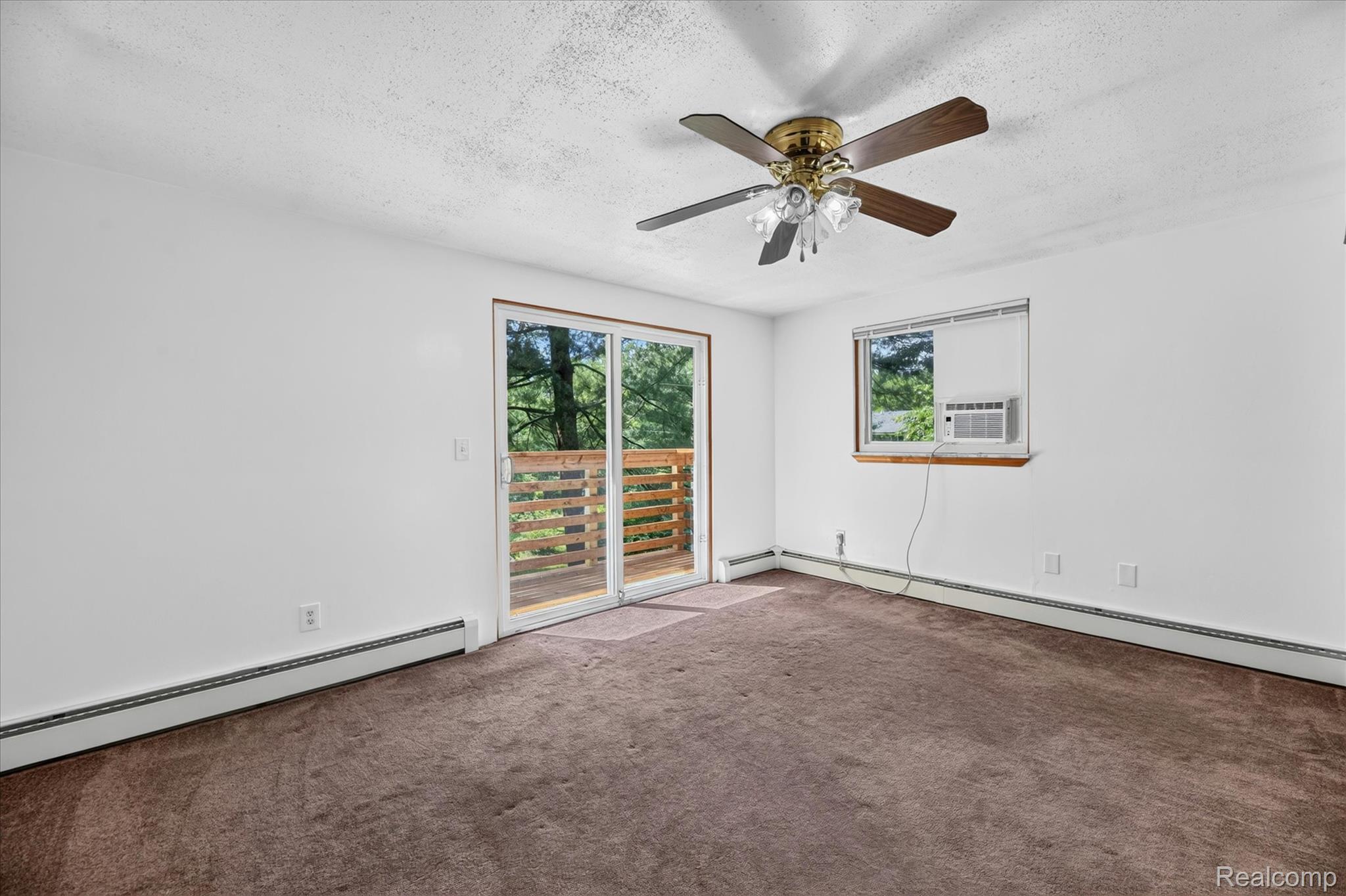 423 Sunset Street White Lake, MI 48383 - Photo 30 of 65 30-423-Sunset-St-Windowstill.jpg