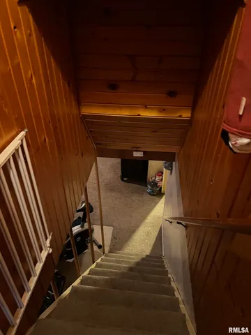 $155,000 | 18 Westfair Drive, Unit A & B, Jacksonville, IL 62650