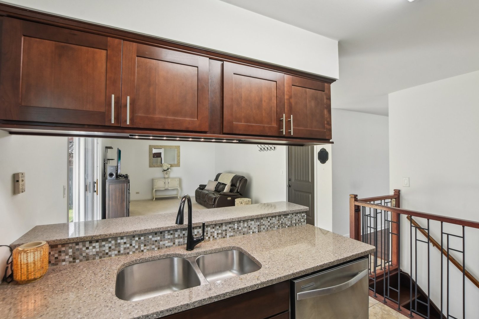 810 Case Drive Roselle, IL 60172 - Photo 11 of 34 a kitchen with stainless steel appliances granite countertop a sink stove and cabinets