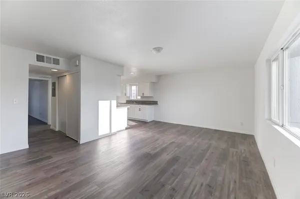 $950 | 29 Gold Bar Court, Unit D, Las Vegas, NV 89110