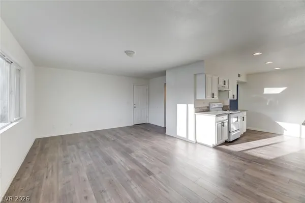 $950 | 29 Gold Bar Court, Unit D, Las Vegas, NV 89110
