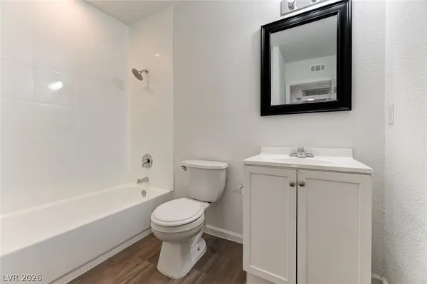 $950 | 29 Gold Bar Court, Unit D, Las Vegas, NV 89110