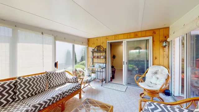 $575,000 | 412 Chateau Drive, Buffalo Grove, IL 60089