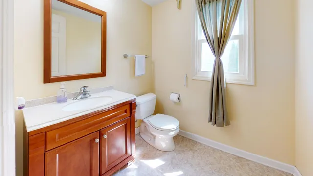 $575,000 | 412 Chateau Drive, Buffalo Grove, IL 60089