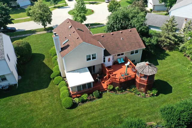 $575,000 | 412 Chateau Drive, Buffalo Grove, IL 60089