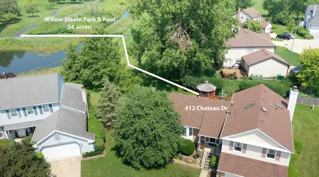 $575,000 | 412 Chateau Drive, Buffalo Grove, IL 60089