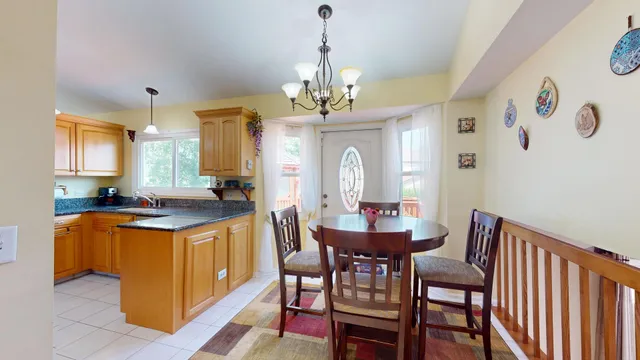 $575,000 | 412 Chateau Drive, Buffalo Grove, IL 60089