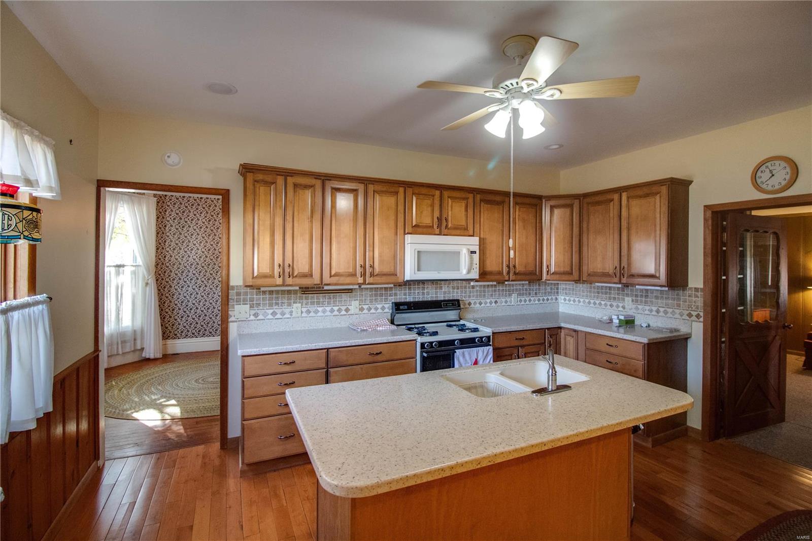 414 Maple Carrollton, IL 62016 - Photo 10 of 41 Gallery Image 10