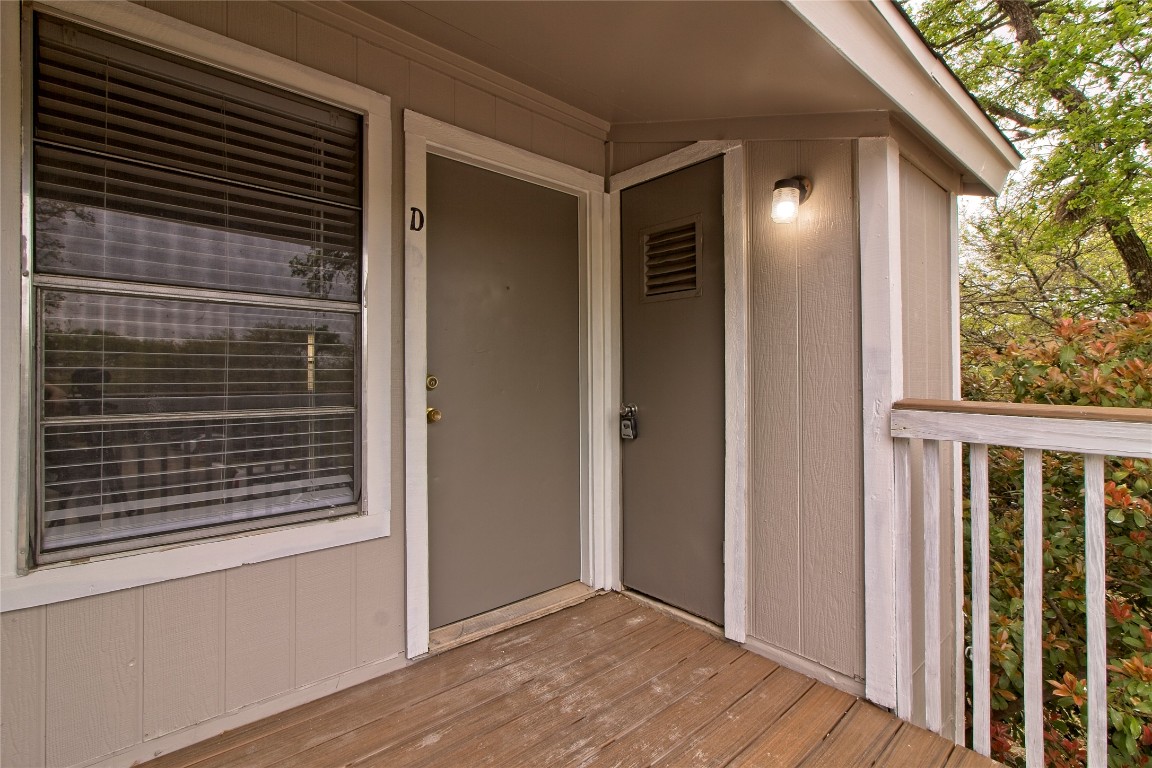 401 Hedgewood Drive, Unit D Georgetown, TX 78628 - Photo 3 of 19 a view of balcony and window