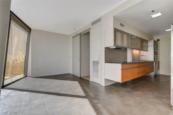 $2,475 | 3722 South Las Vegas Boulevard, Unit 1501, Las Vegas, NV 89158