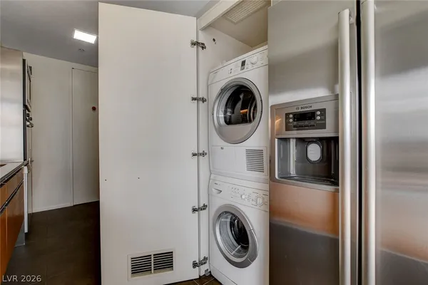 $2,475 | 3722 South Las Vegas Boulevard, Unit 1501, Las Vegas, NV 89158