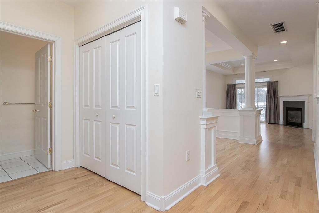 1302 Albion Road, Unit 1302 Bedford, MA 01730 - Photo 9 of 35 Gallery Image 9