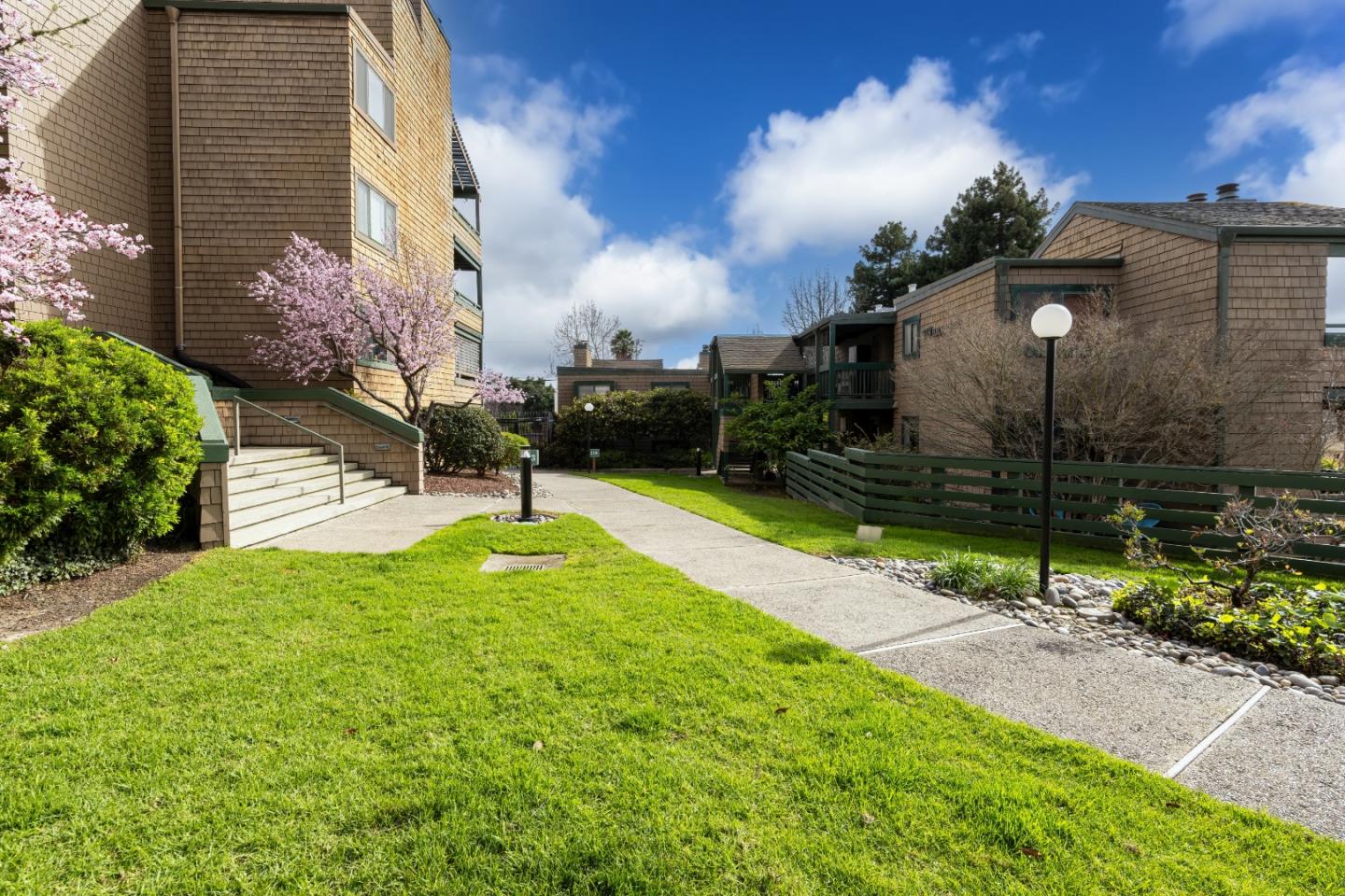 323 Broadway, Unit D2 Santa Cruz, CA 95060 - Photo 1 of 1 a view of a garden