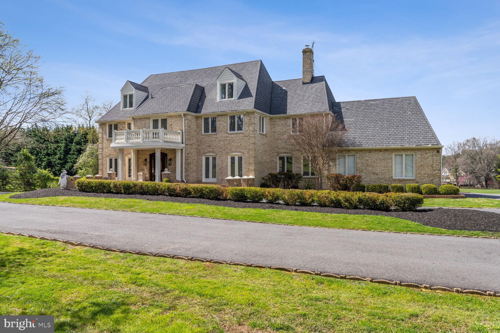 Luxurious home on a magnificent lot