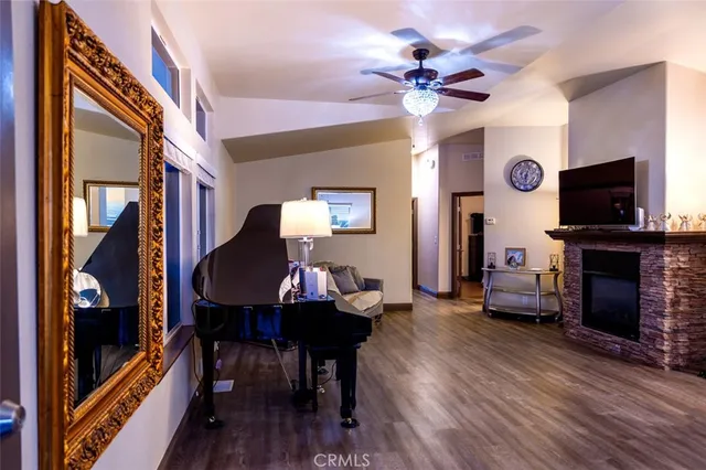 $635,000 | 3595 Santa Fe Avenue, Unit 162, Long Beach, CA 90810