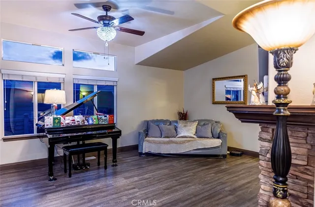 $635,000 | 3595 Santa Fe Avenue, Unit 162, Long Beach, CA 90810