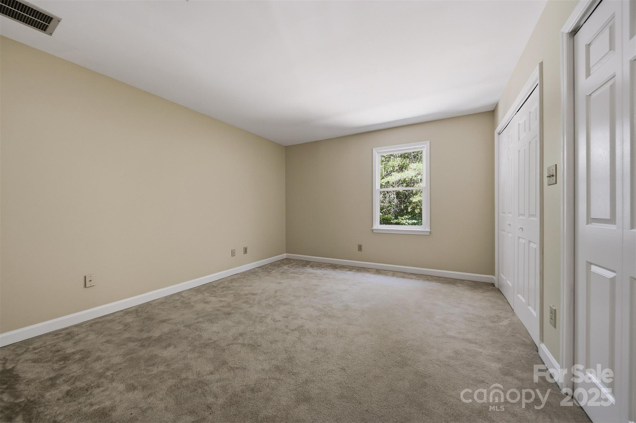 147 35th Avenue Northeast Hickory, NC 28601 - Photo 26 of 43 an empty room with windows