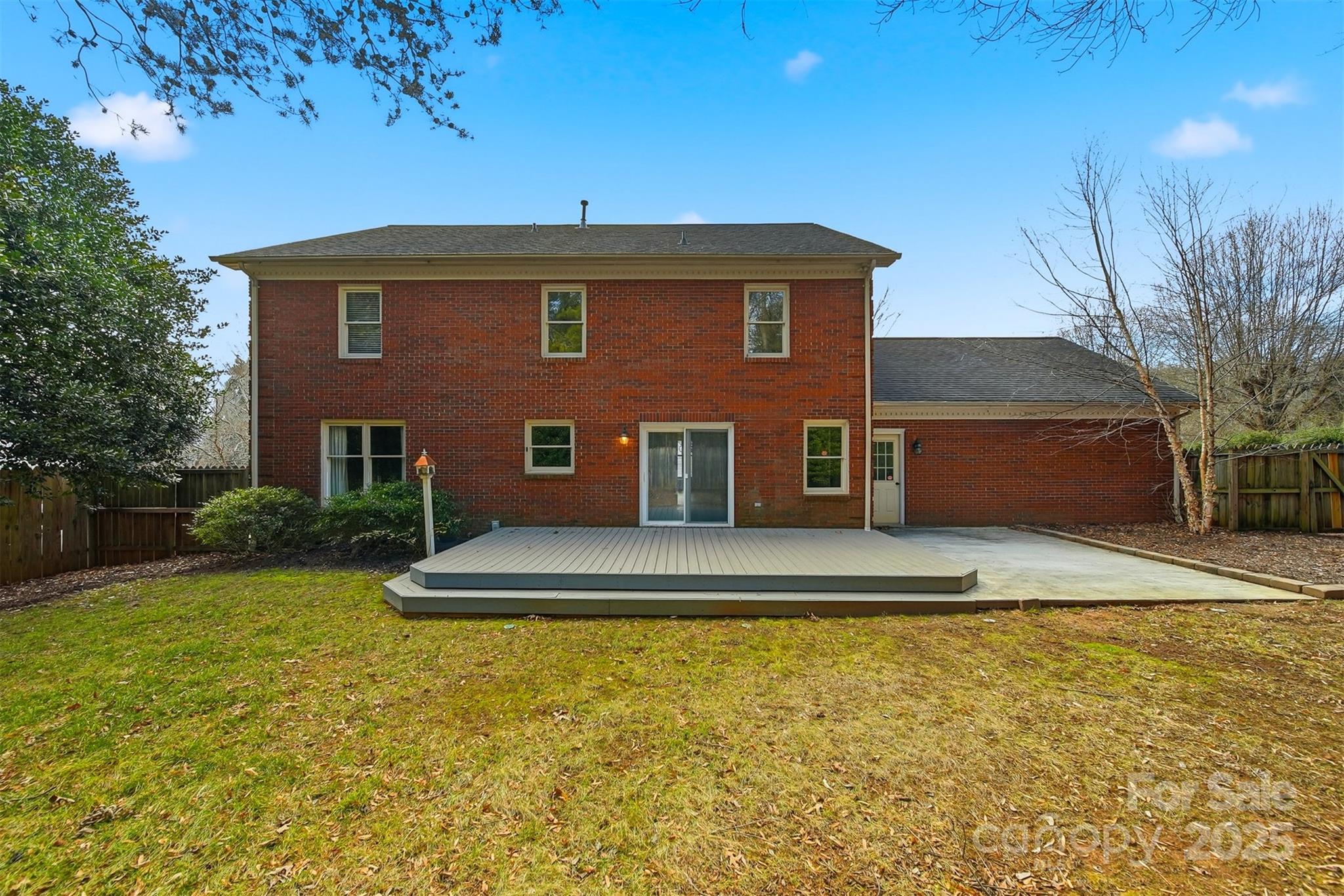 147 35th Avenue Northeast Hickory, NC 28601 - Photo 37 of 43 a front view of a house with a yard
