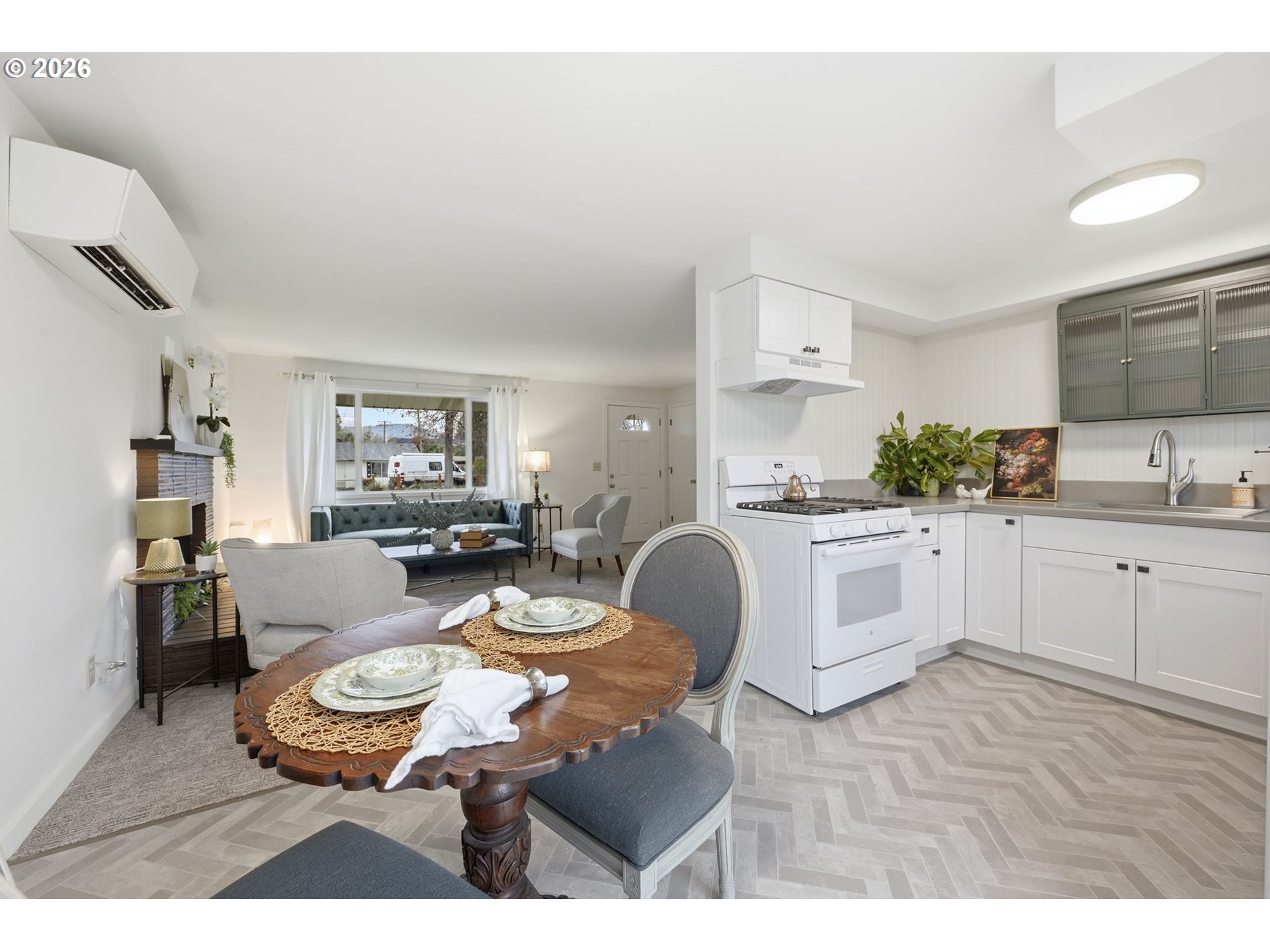 1263 F Street Springfield, OR 97477 - Photo 14 of 36