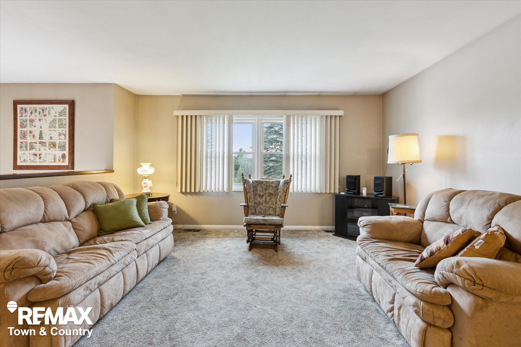 541 West Stockwell Road Harrison, MI 48625 - Photo 8 of 58 50173557-4e7e4e98-40df-4d40-b479-2a992eb84679.JPG