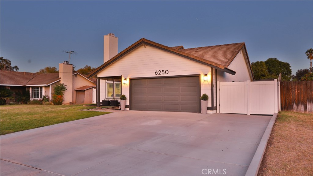 6250 Meadowbrook Lane Riverside, CA 92504 - Photo 3 of 62