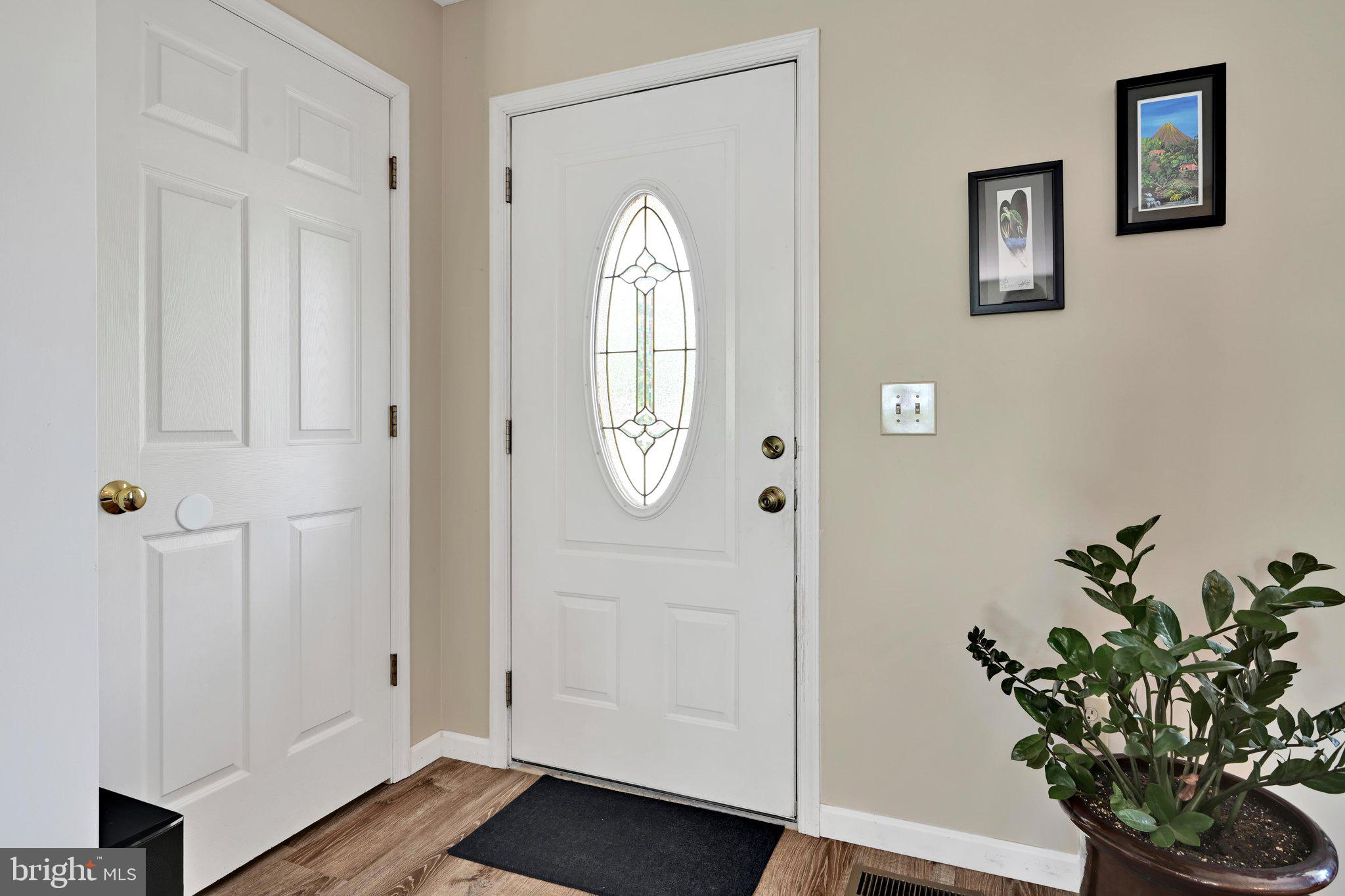 680 New Schaefferstown Road Bernville, PA 19506 - Photo 21 of 71 Foyer