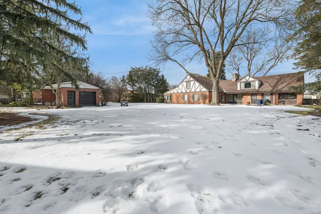 $536,000 | 787 East Golf Road, Des Plaines, IL 60016