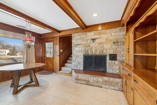 $536,000 | 787 East Golf Road, Des Plaines, IL 60016