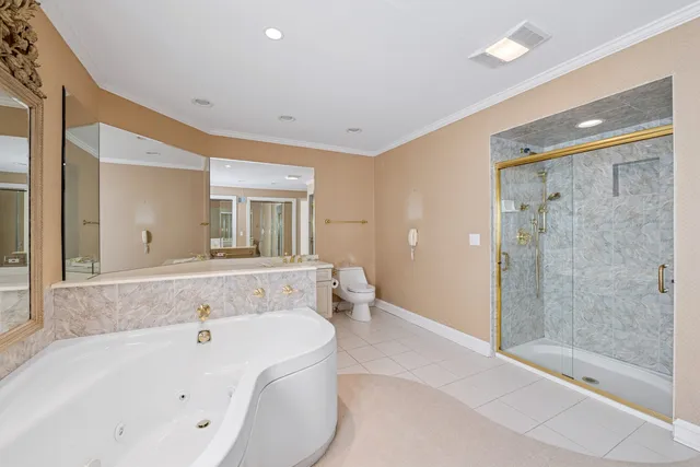 $536,000 | 787 East Golf Road, Des Plaines, IL 60016