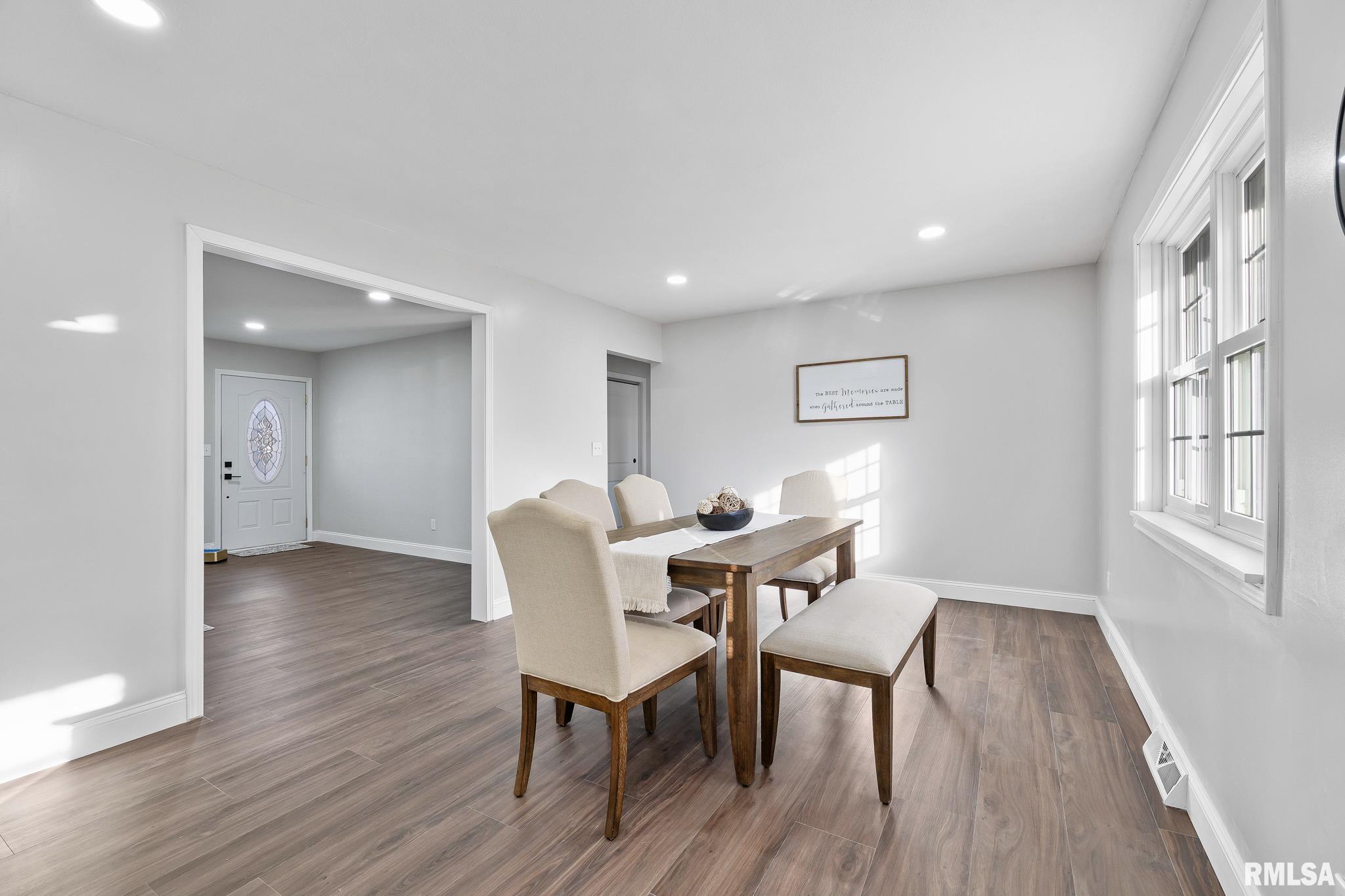 916 East Jackson Street Morton, IL 61550 - Photo 12 of 31