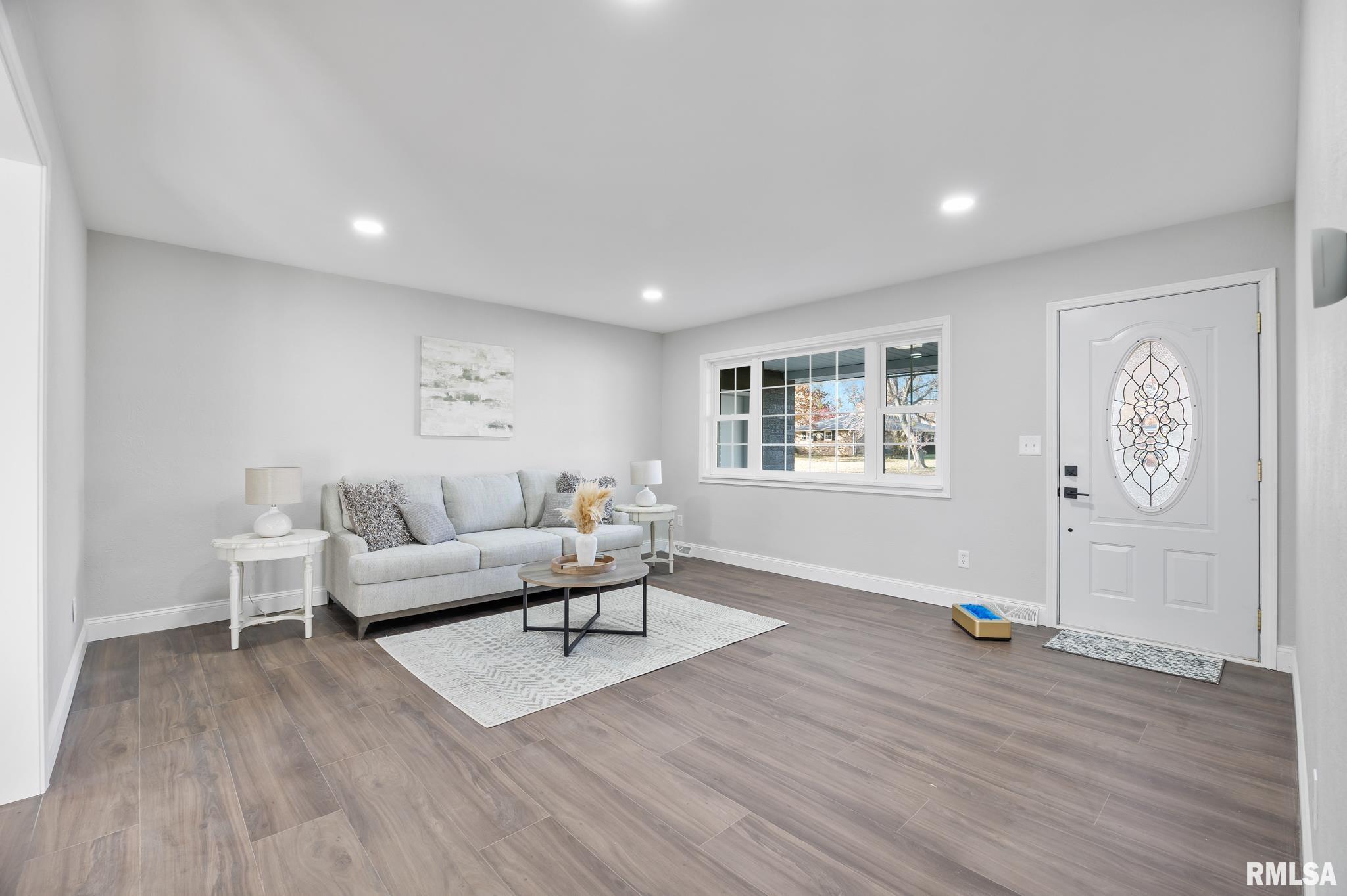 916 East Jackson Street Morton, IL 61550 - Photo 16 of 31