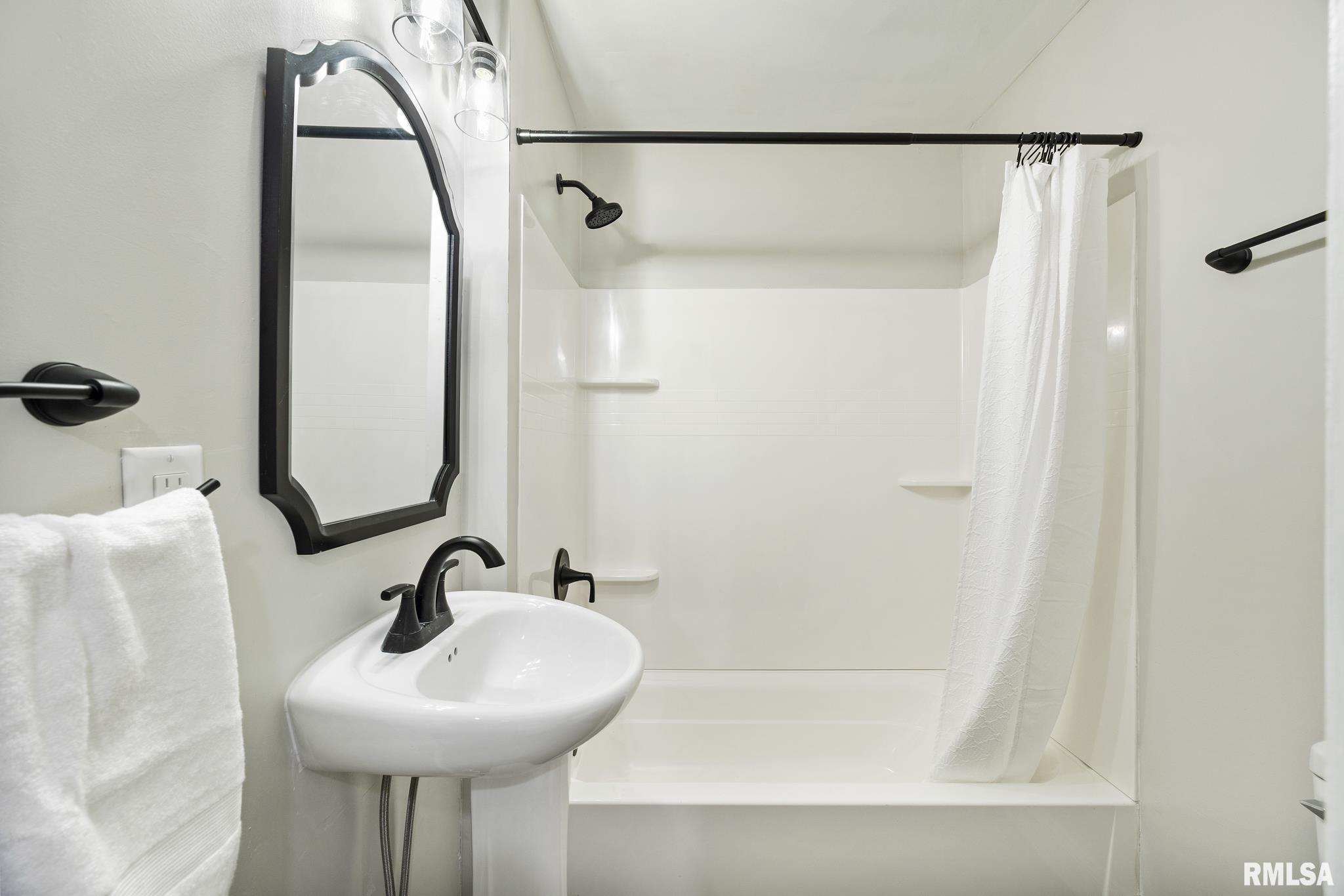 916 East Jackson Street Morton, IL 61550 - Photo 25 of 31