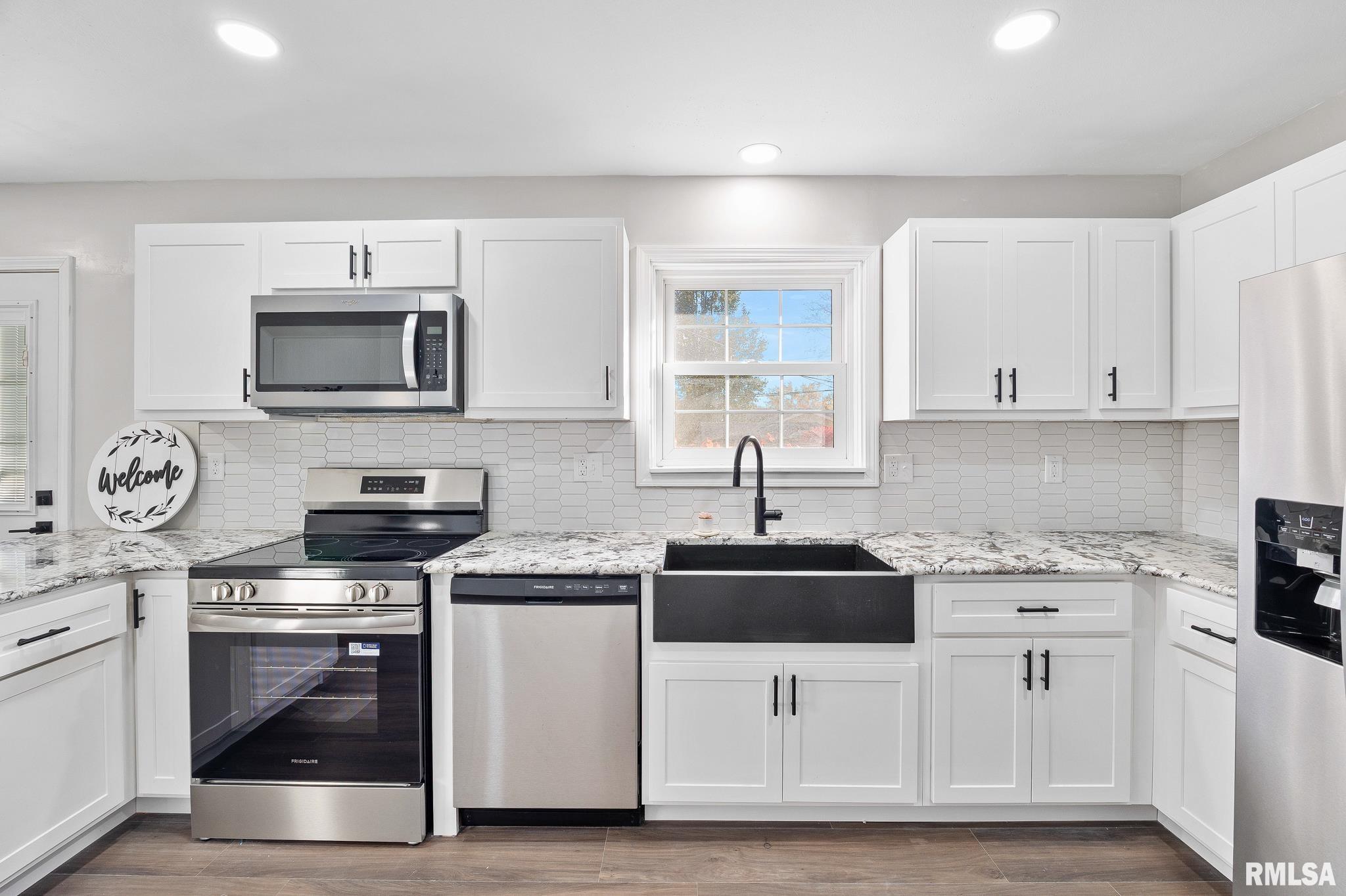 916 East Jackson Street Morton, IL 61550 - Photo 8 of 31