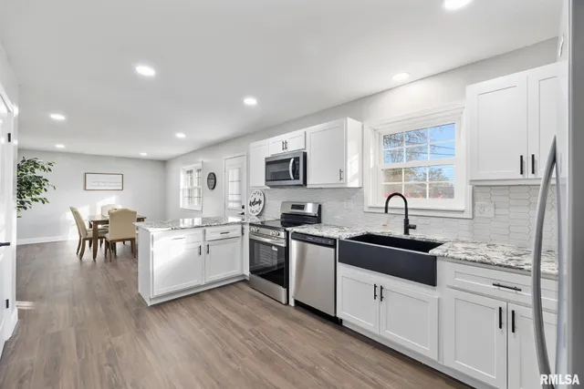 $289,900 | 916 East Jackson Street, Morton, IL 61550