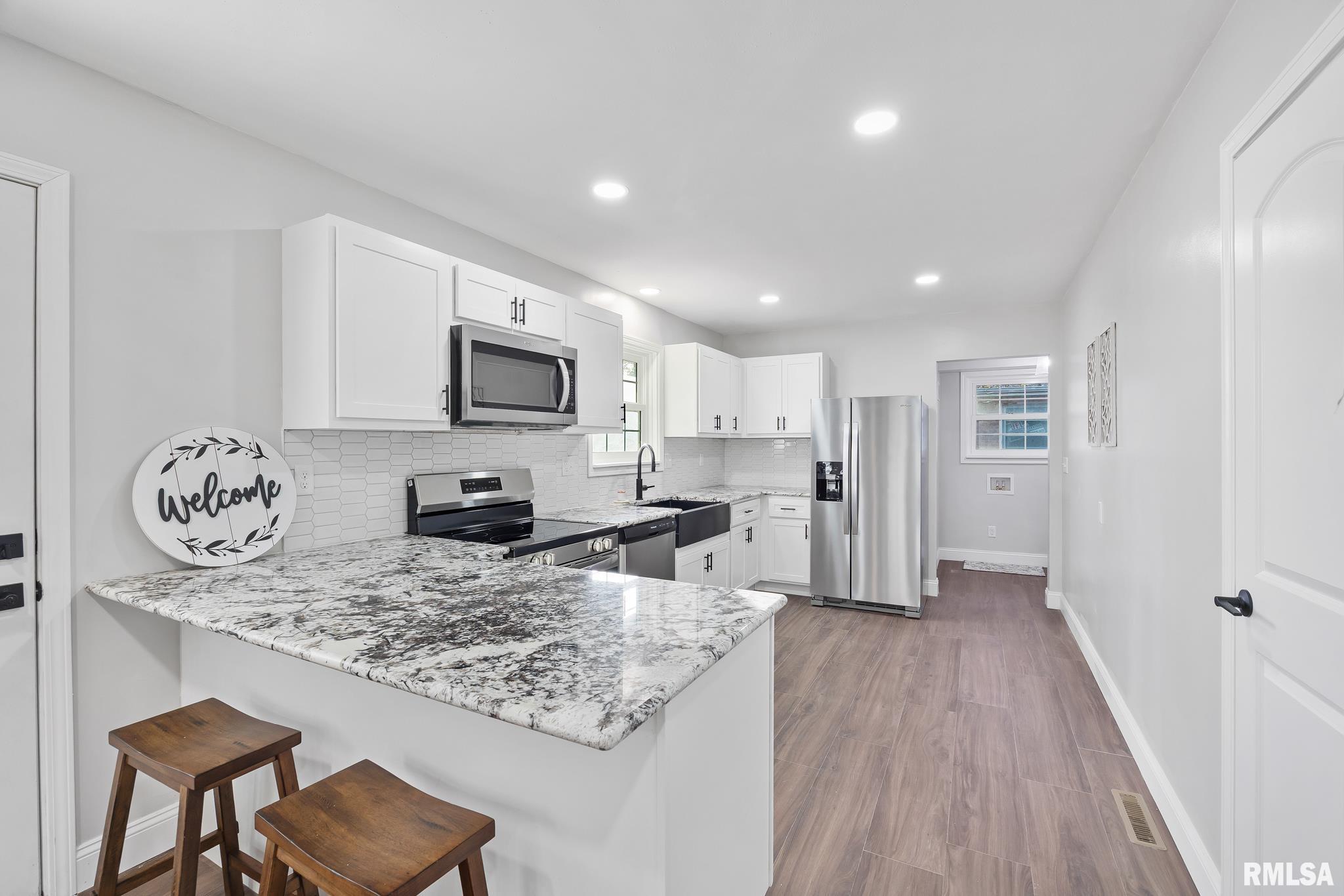 916 East Jackson Street Morton, IL 61550 - Photo 10 of 31