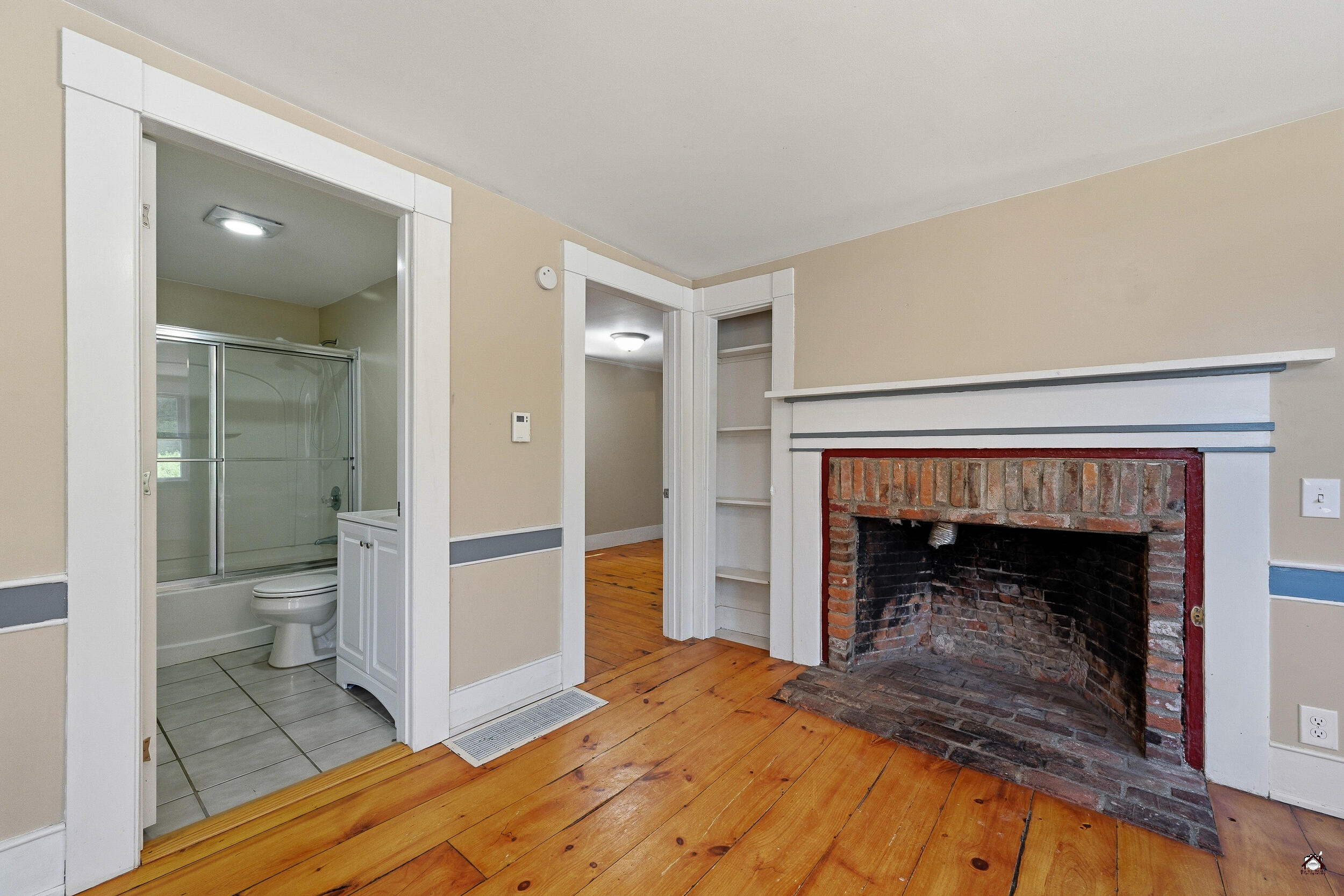 856 Augusta Road Rome, ME 04963 - Photo 22 of 37 Living Room
