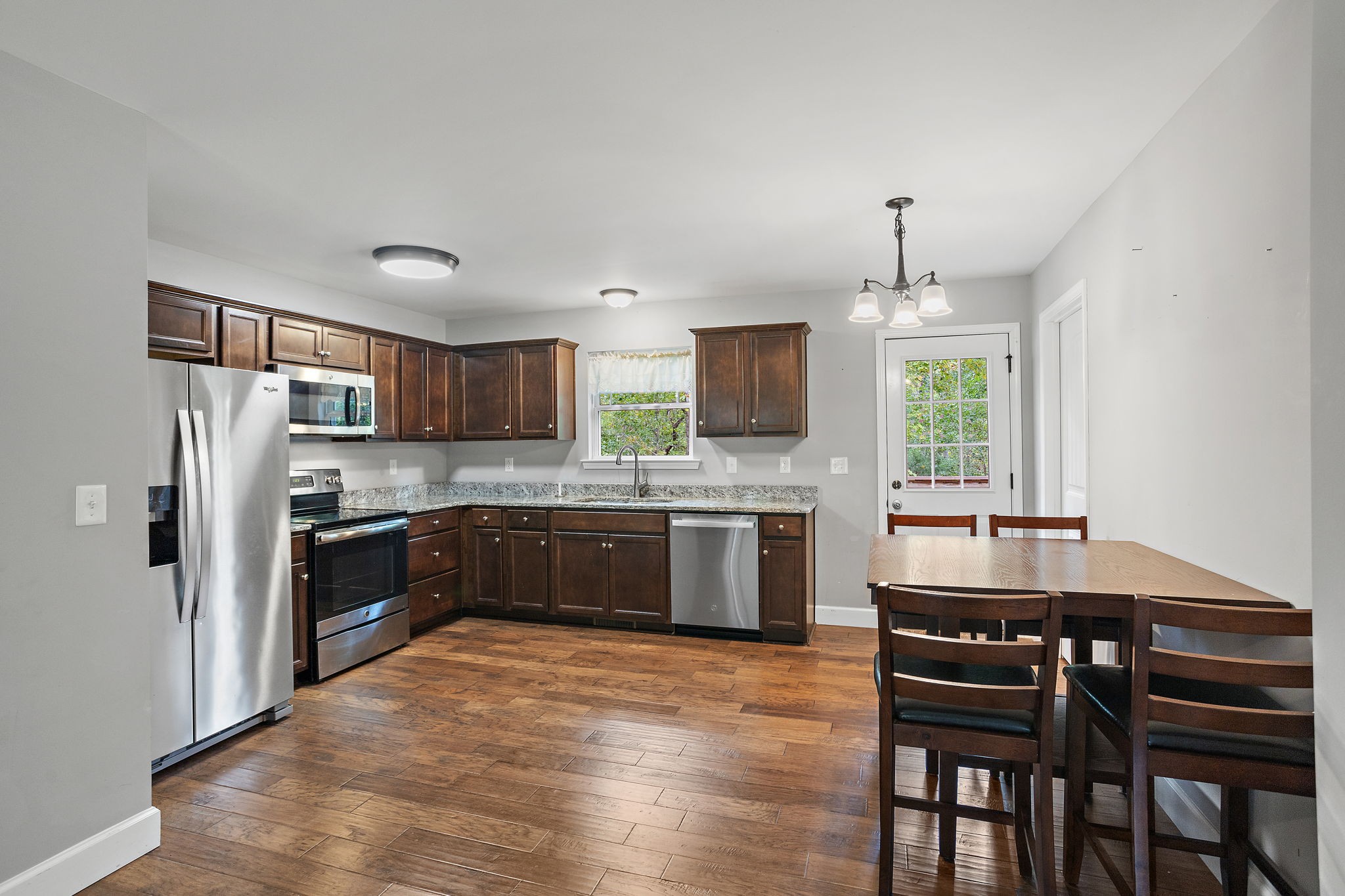 638 Hillview Road North Dickson, TN 37055 - Photo 15 of 39 Gallery Image 15