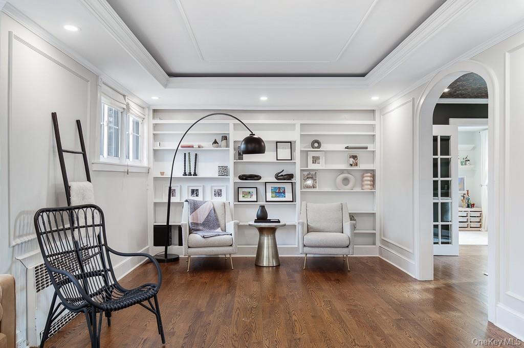 25 Roxbury Road Scarsdale, NY 10583 - Photo 2 of 38 Gallery Image 2