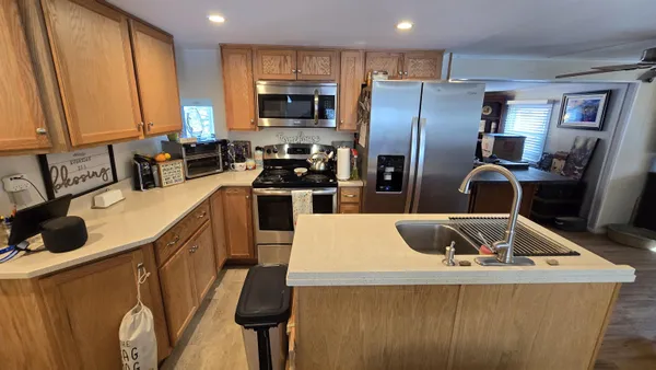 $379,000 | 19 West Stearns Avenue, Hooksett, NH 03106