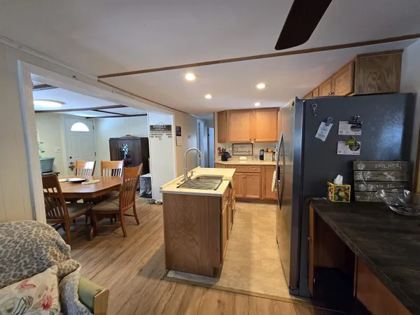 $379,000 | 19 West Stearns Avenue, Hooksett, NH 03106