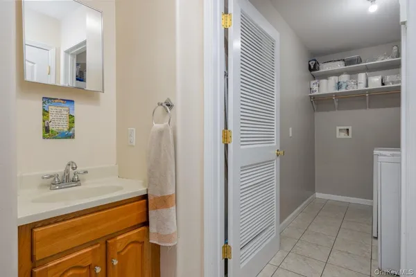 $769,000 | 7 Elm Street, Unit 112, Spring Valley, NY 10977