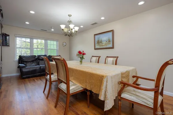 $769,000 | 7 Elm Street, Unit 112, Spring Valley, NY 10977