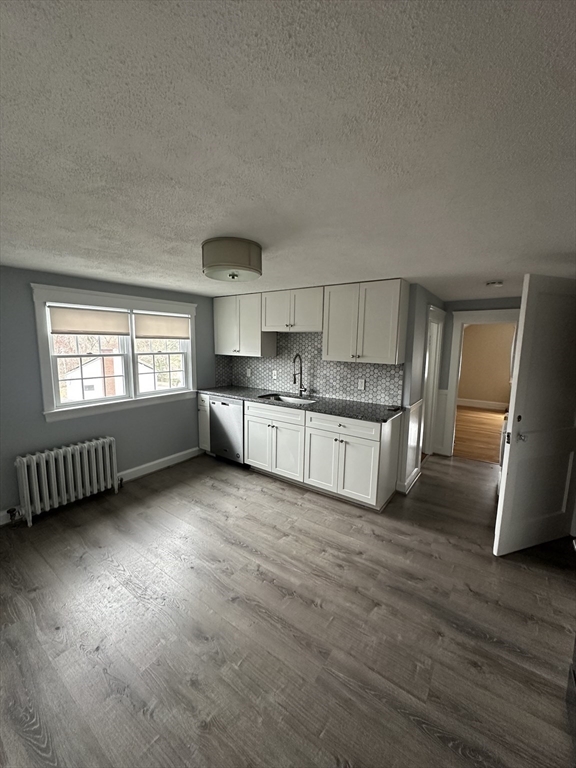 369 Waverly Road, Unit 2 North Andover, MA 01845 - Photo 2 of 9