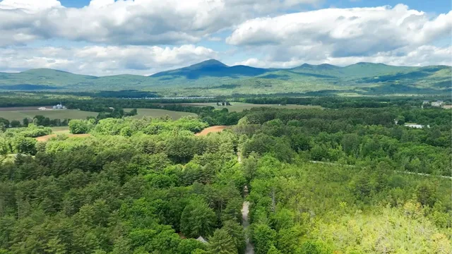 $114,900 | 7 Raven Lane, Fryeburg, ME 04037